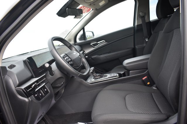New 2026 Kia Sportage LX w/ LX Convenience Package FWD image 21