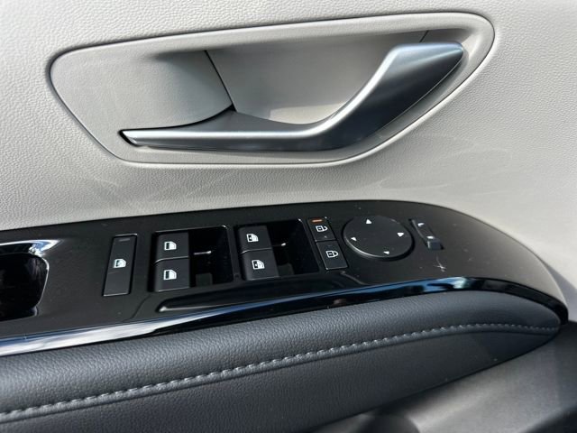 New 2025 Hyundai Tucson Limited image 12