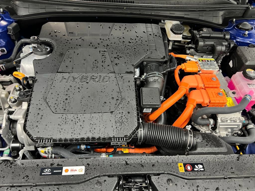 Used 2025 Hyundai Elantra Blue image 23