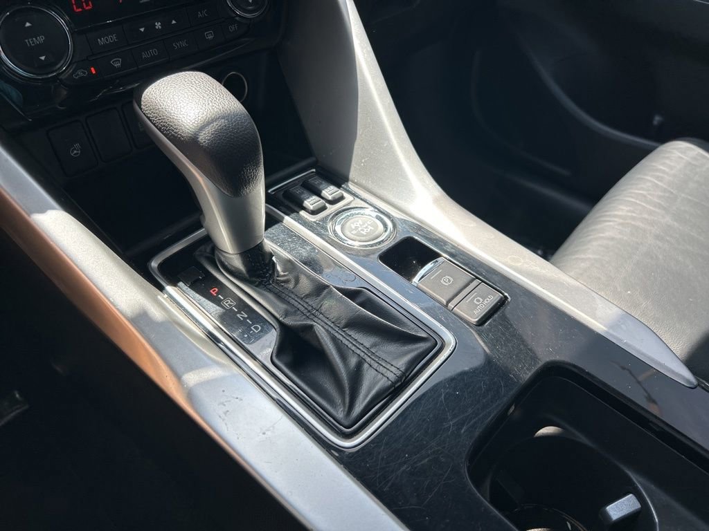 Used 2024 Mitsubishi Eclipse Cross SEL AWD/4WD image 36