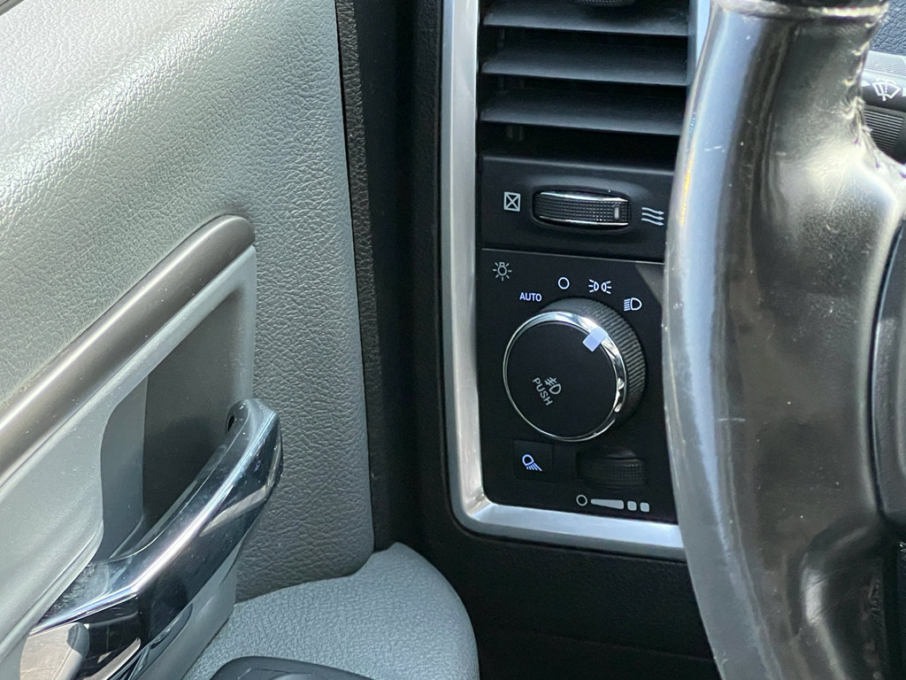 Used 2018 RAM 1500 Big Horn image 27