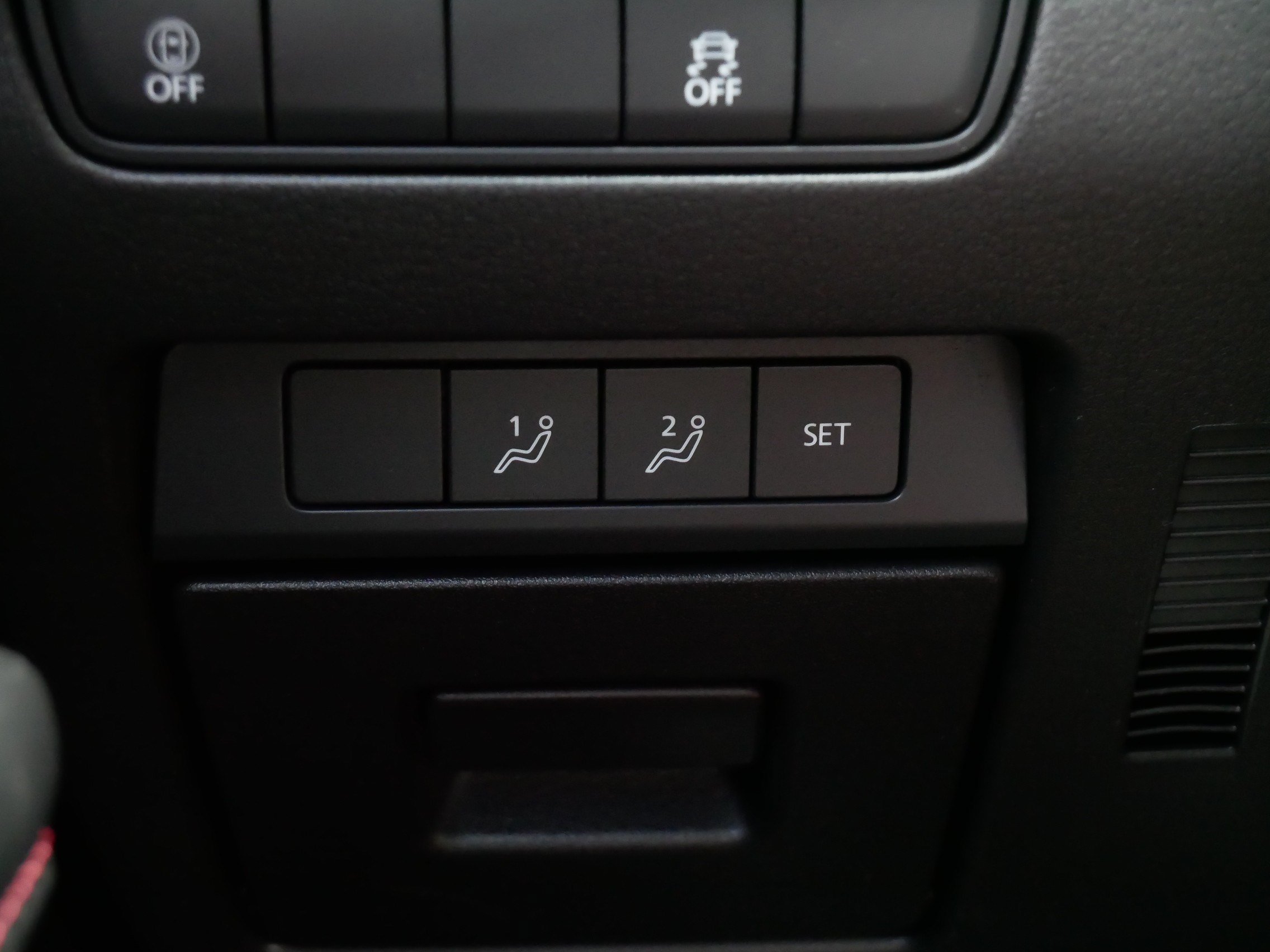 Used 2023 MAZDA MAZDA3 s FWD image 27