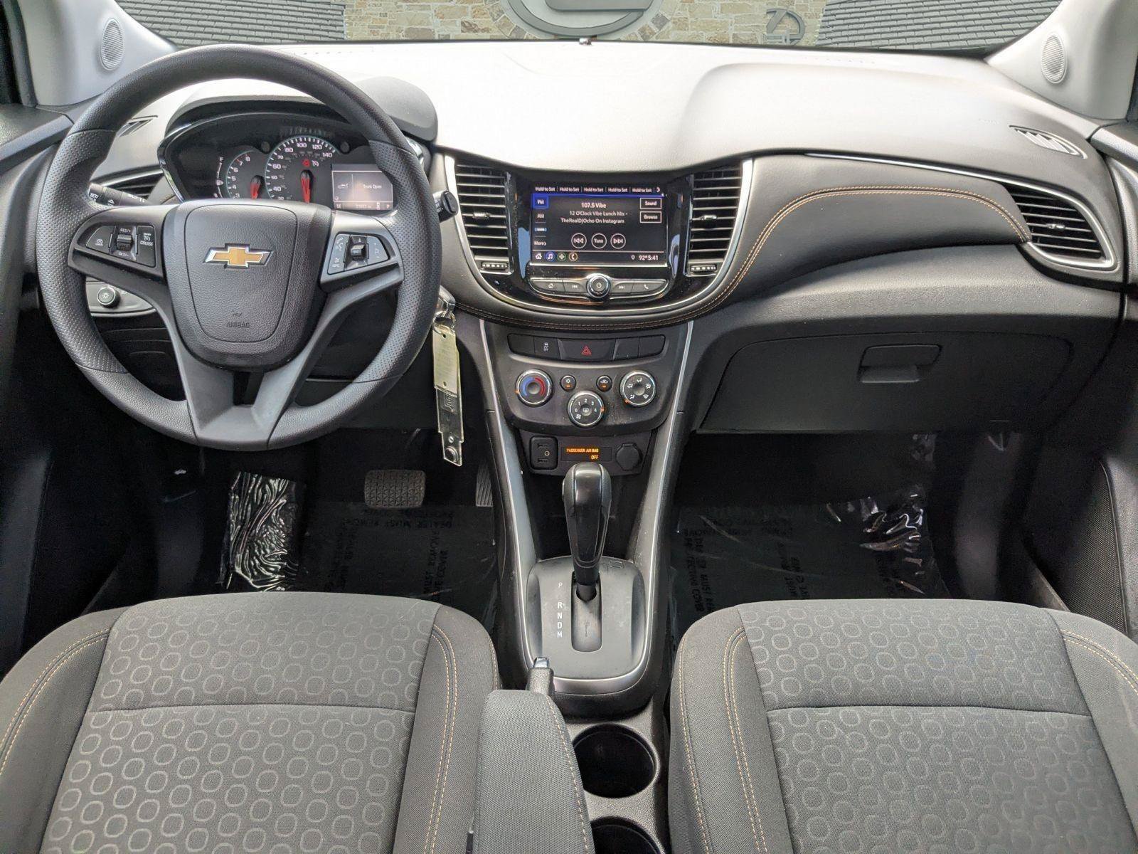 Used 2022 Chevrolet Trax LS w/ Tint and Cruise Package AWD/4WD image 17