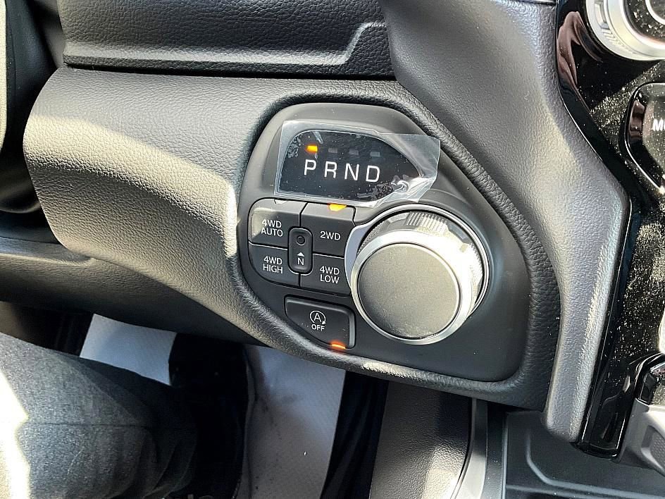 New 2026 RAM 1500 Big Horn AWD/4WD image 19