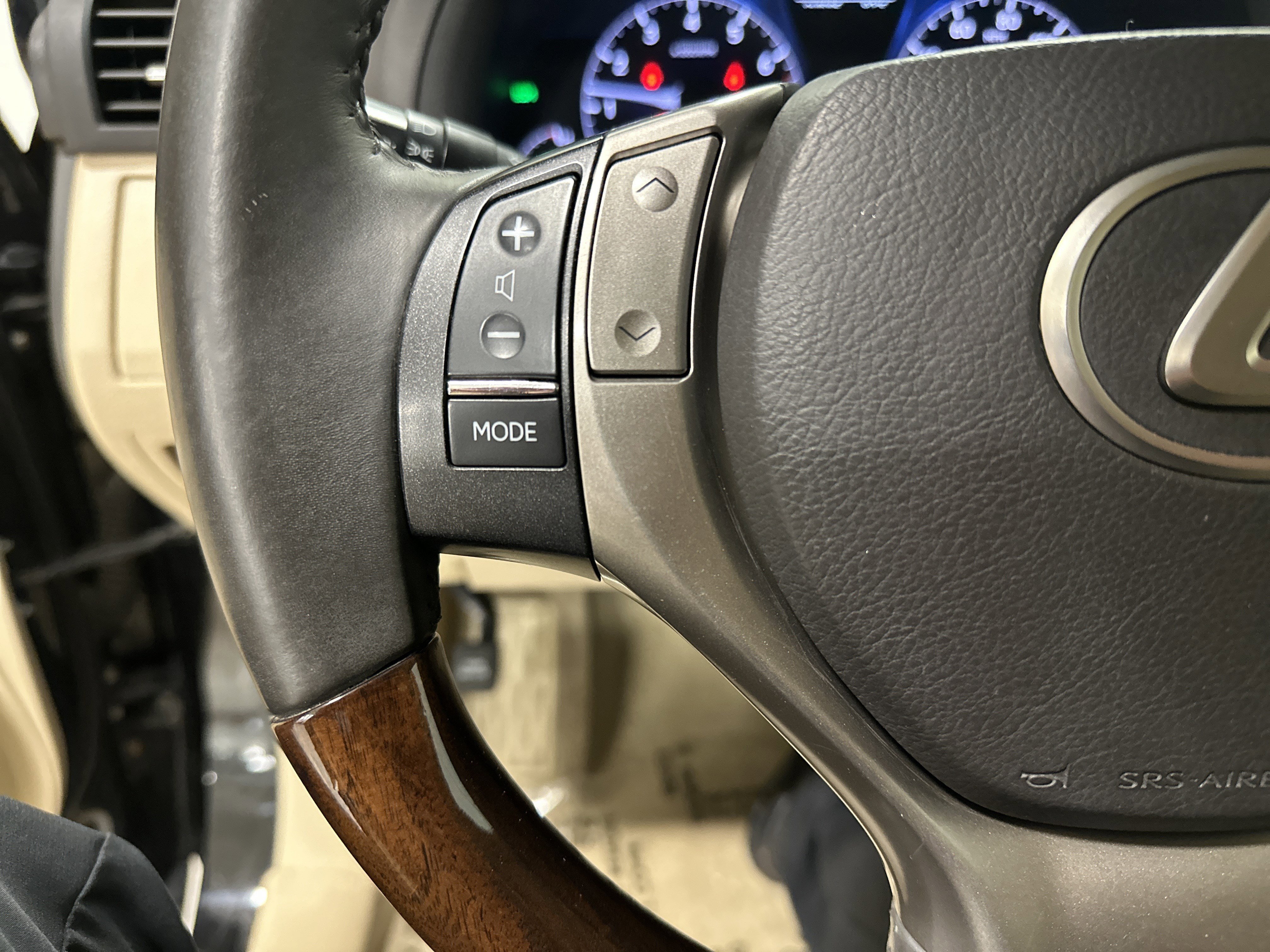 Used 2013 Lexus RX 350 AWD w/ Navigation Pkg image 19