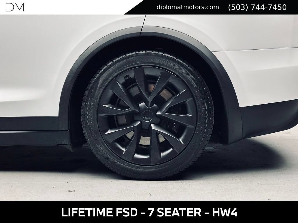 Used 2025 Tesla Model X AWD/4WD image 41