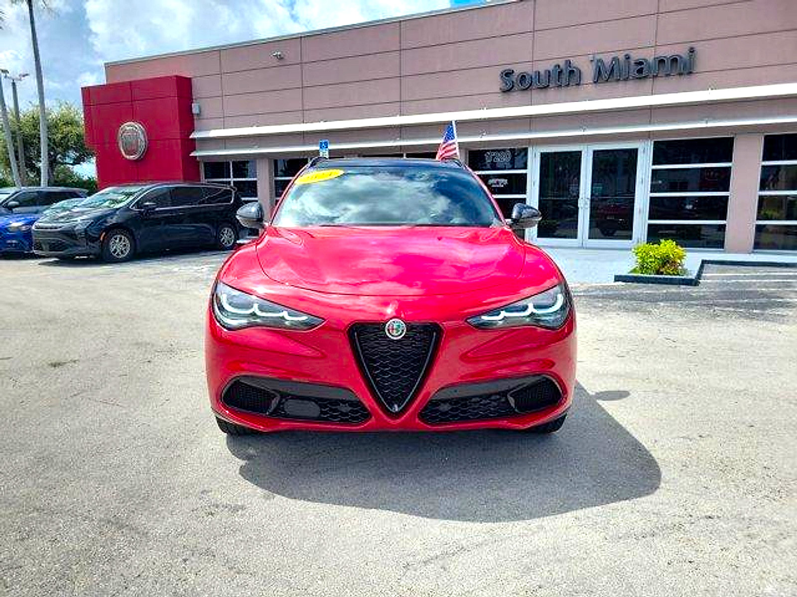 Used 2024 Alfa Romeo Stelvio Veloce AWD/4WD image 2