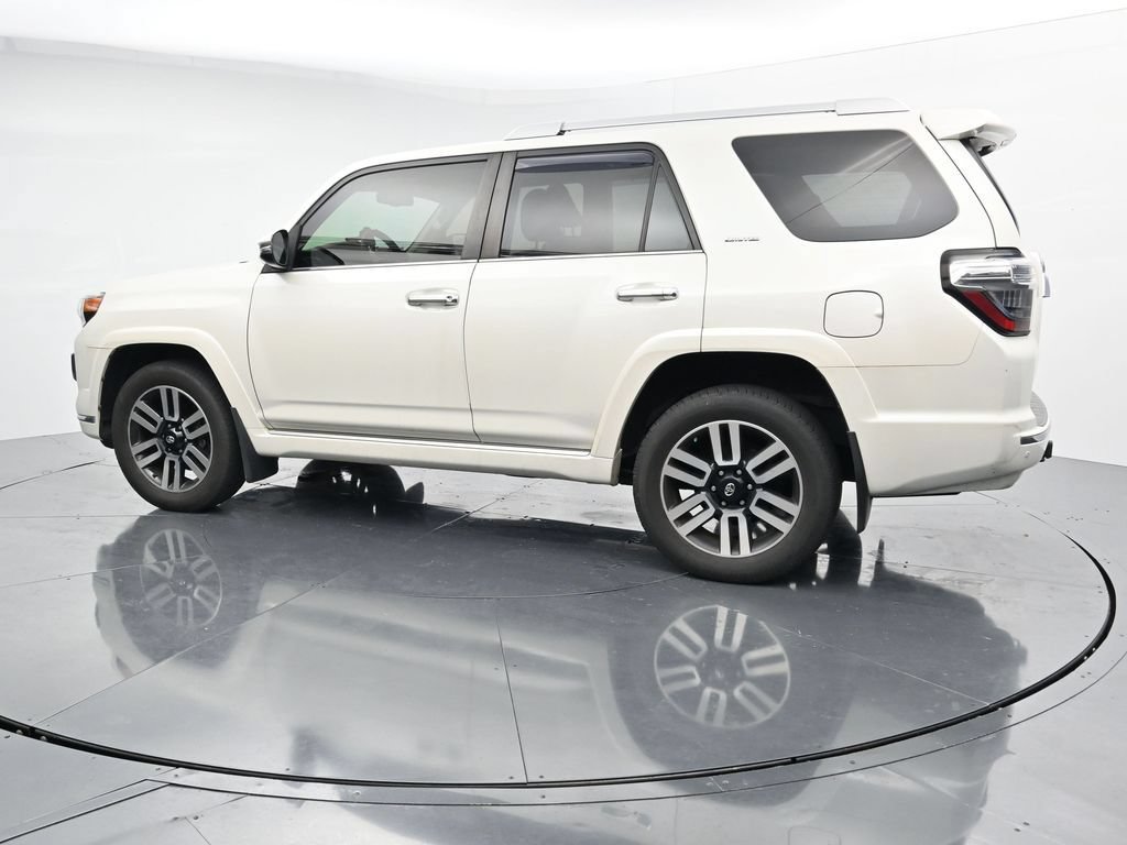 Used 2019 Toyota 4Runner Limited AWD/4WD image 5