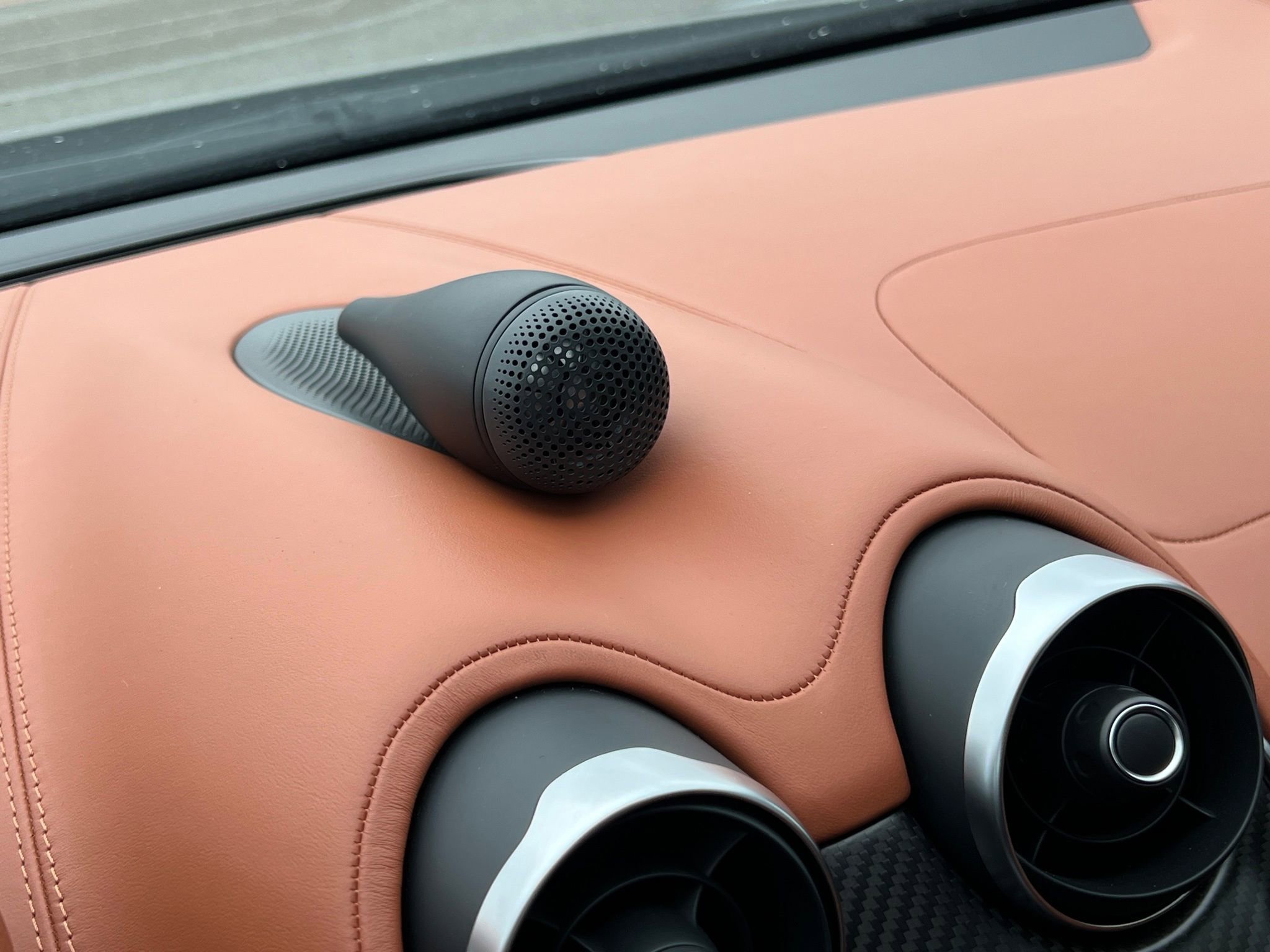 Used 2016 McLaren 570S Coupe image 20