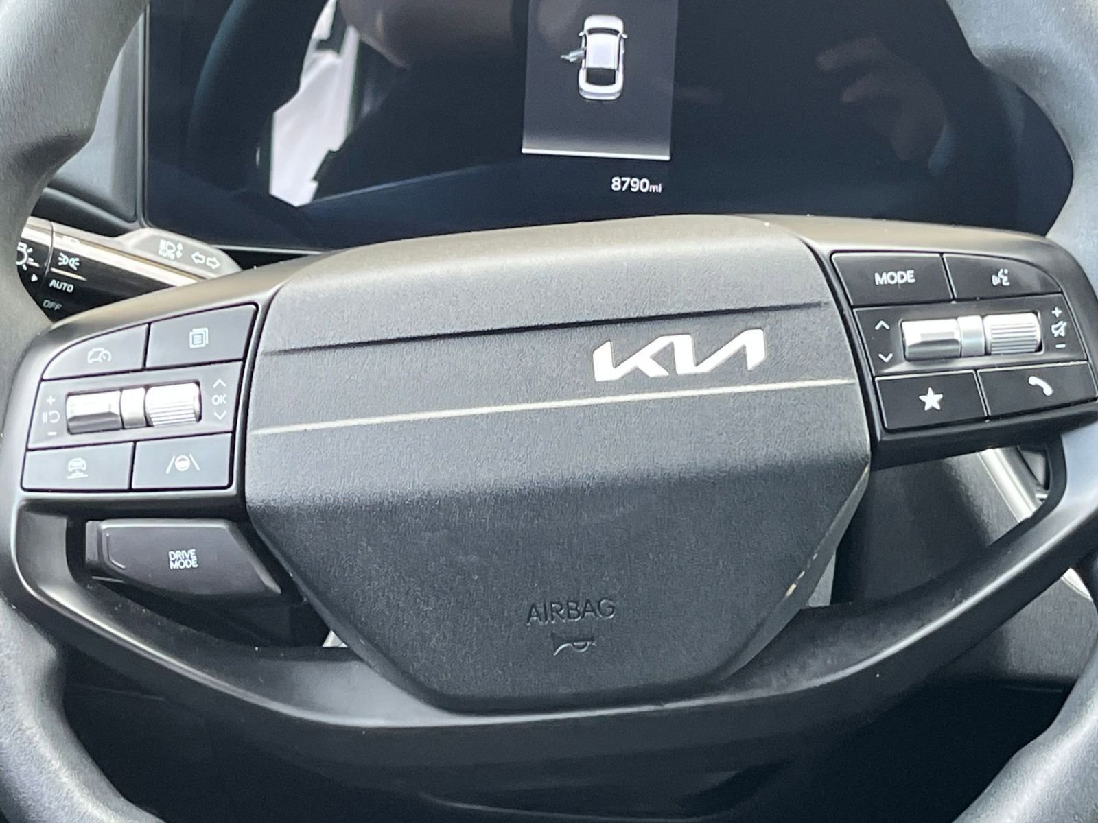 Used 2025 Kia K4 LXS image 27