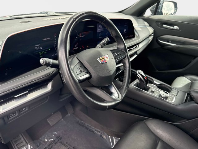 Used 2025 Cadillac XT4 Premium Luxury FWD image 22