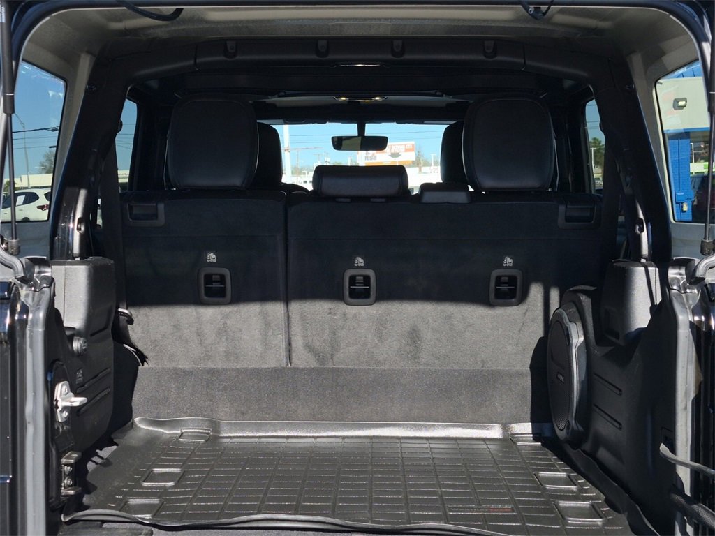 Used 2022 Jeep Wrangler Unlimited Sahara image 8