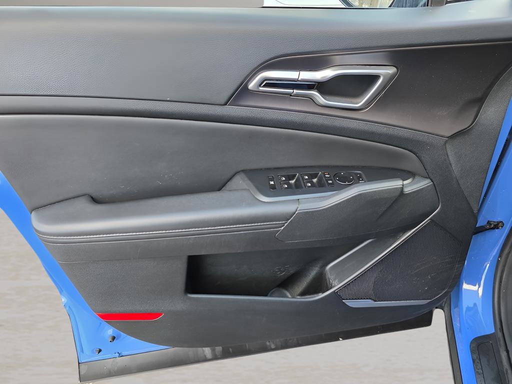 Used 2026 Kia Sportage EX image 18