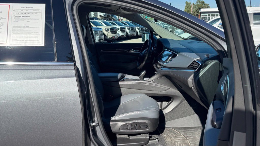 Used 2020 Buick Enclave Essence FWD image 10