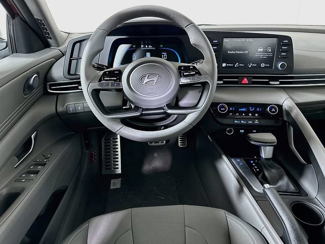 Certified 2026 Hyundai Elantra Sport FWD image 12