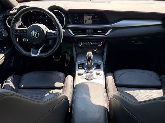 Used 2024 Alfa Romeo Stelvio AWD image 44