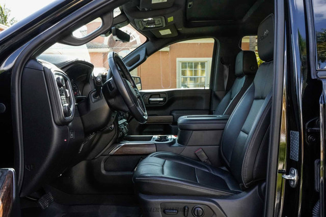 Used 2019 Chevrolet Silverado 1500 High Country w/ Technology Package AWD/4WD image 59