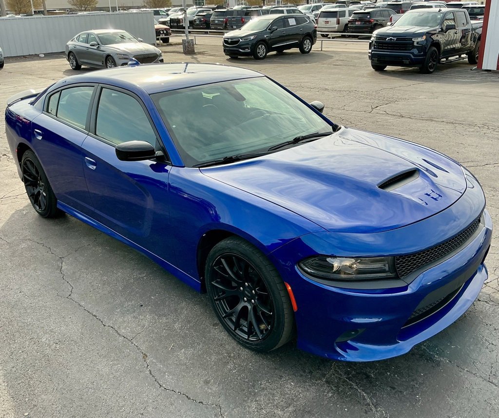 Used 2018 Dodge Charger SXT Plus w/ Blacktop Package image 4