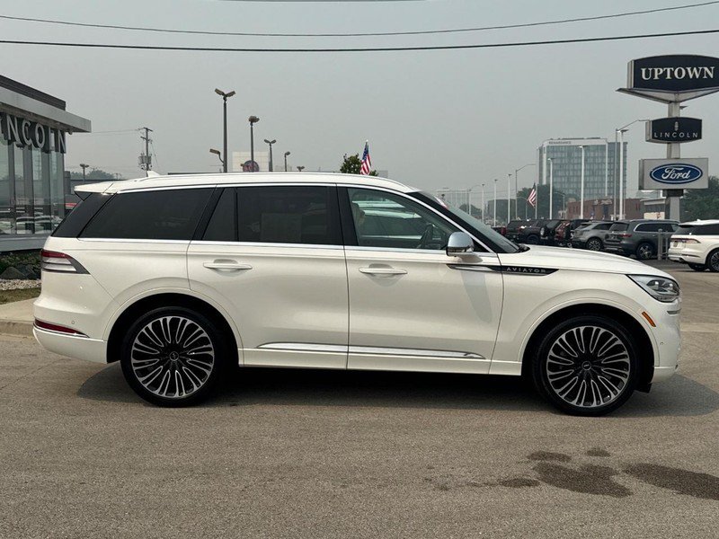 Certified 2020 Lincoln Aviator Black Label AWD/4WD image 2