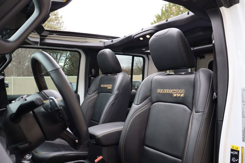 Used 2025 Jeep Wrangler Unlimited Rubicon 392 image 4