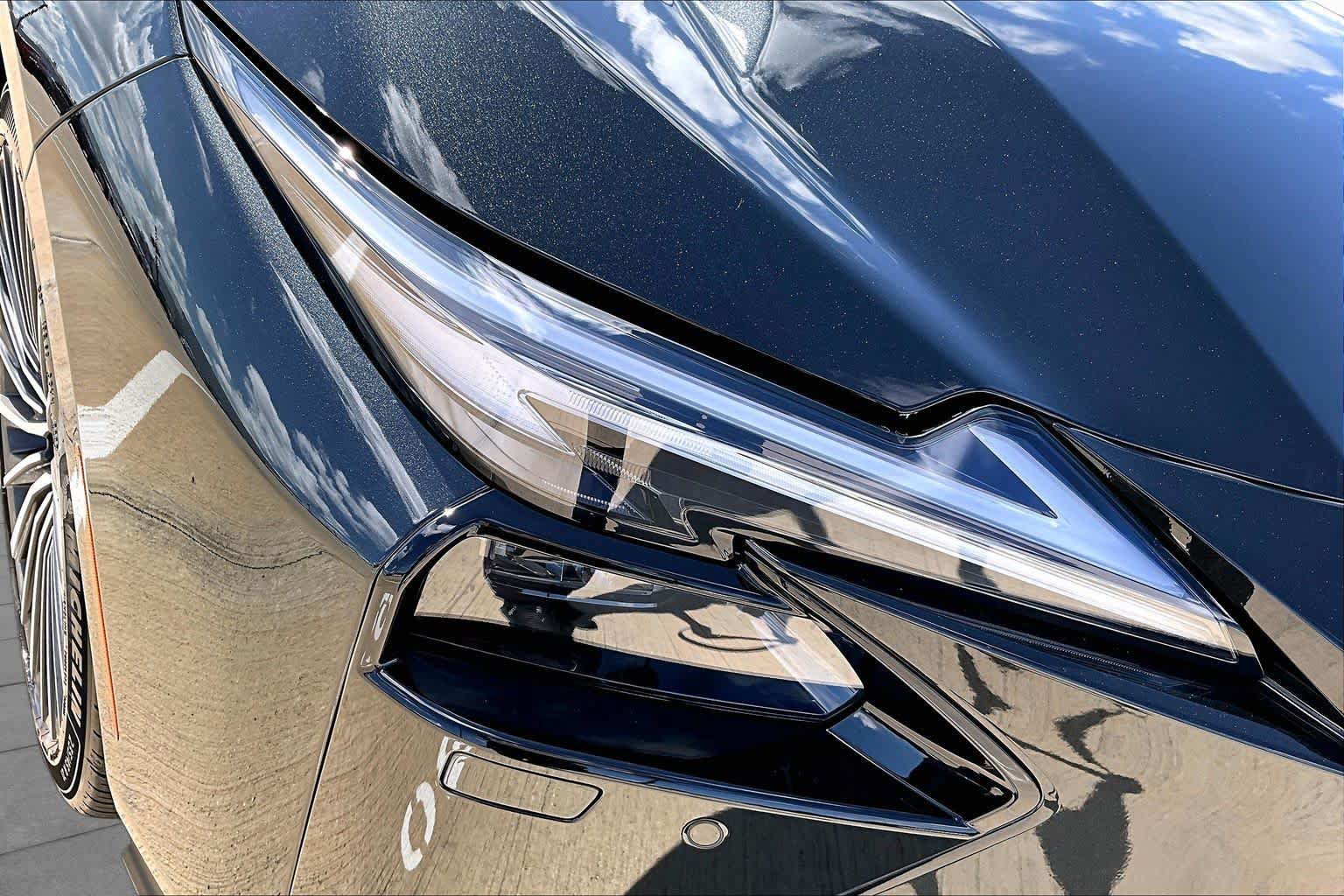 New 2026 Lexus ES 350e FWD image 13