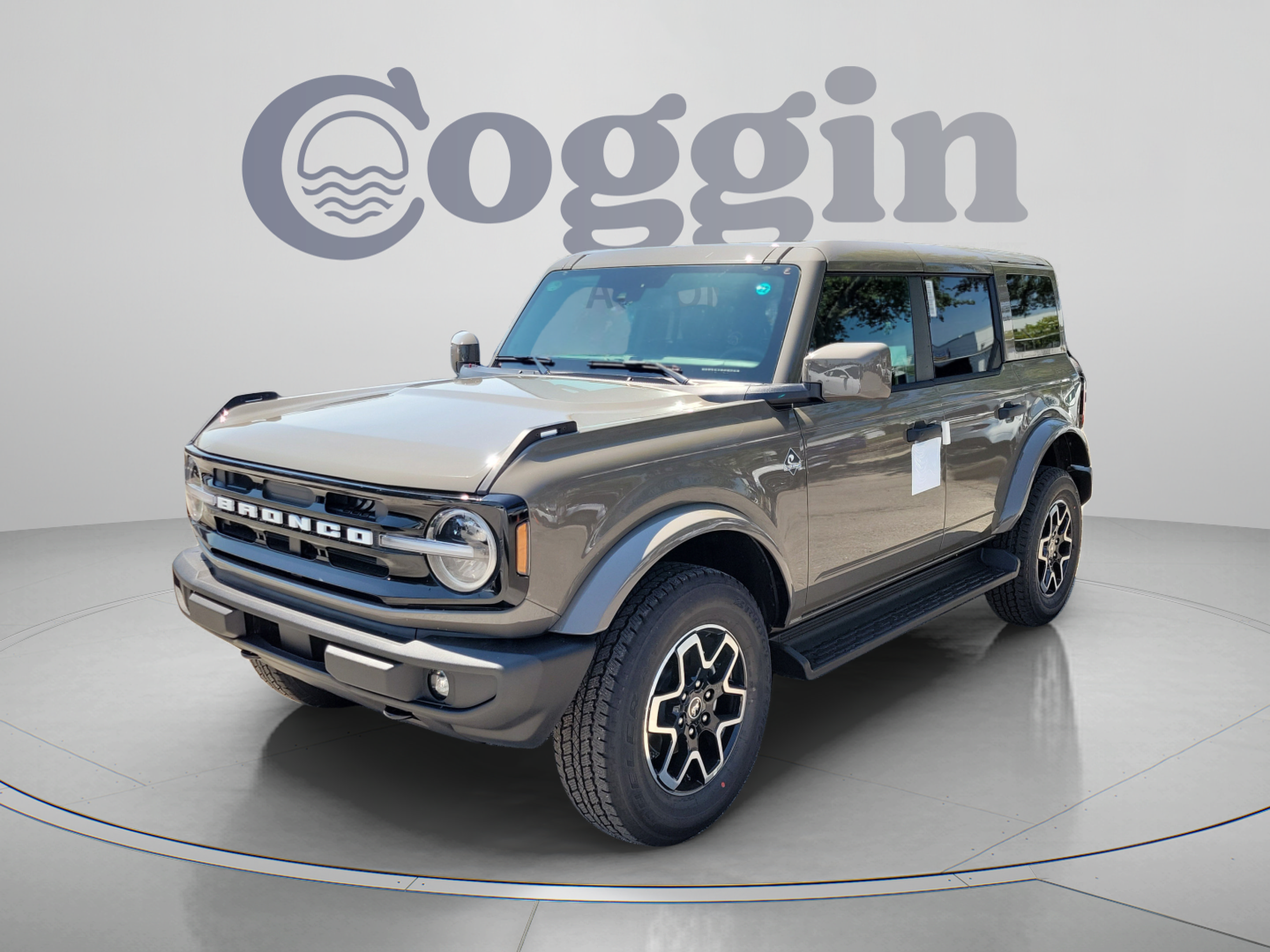 New 2026 Ford Bronco Outer Banks AWD/4WD image 1