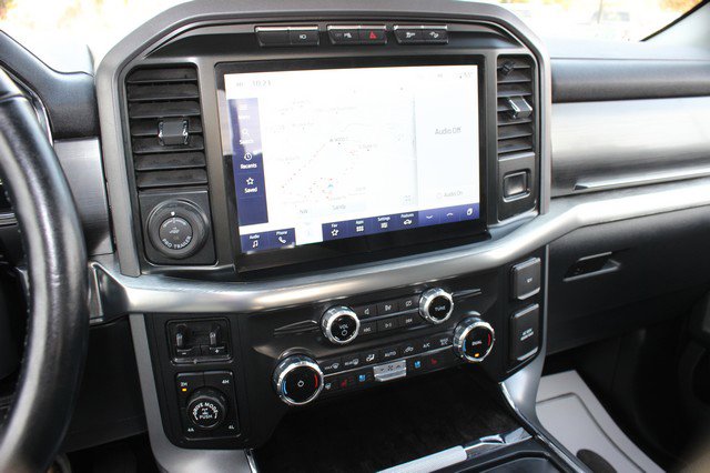 Used 2022 Ford F150 Lariat w/ Equipment Group 502A High image 9