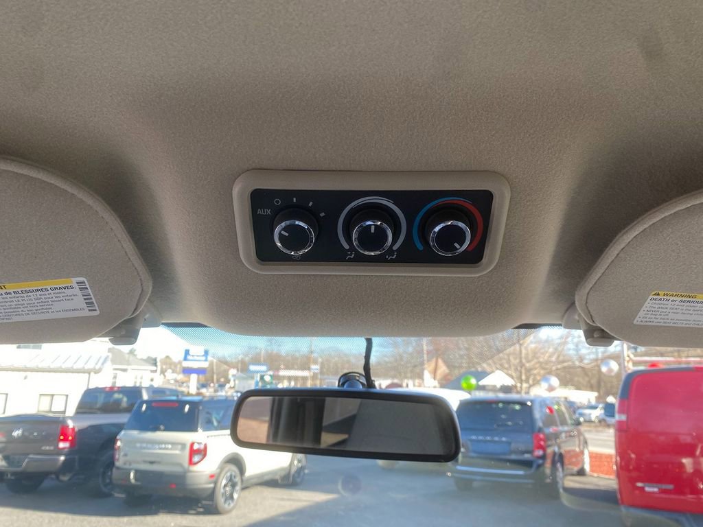 Used 2017 Chevrolet Express 2500 LS image 21