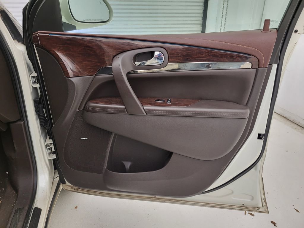 Used 2014 Buick Enclave Leather w/ Trailering Provision Package image 35