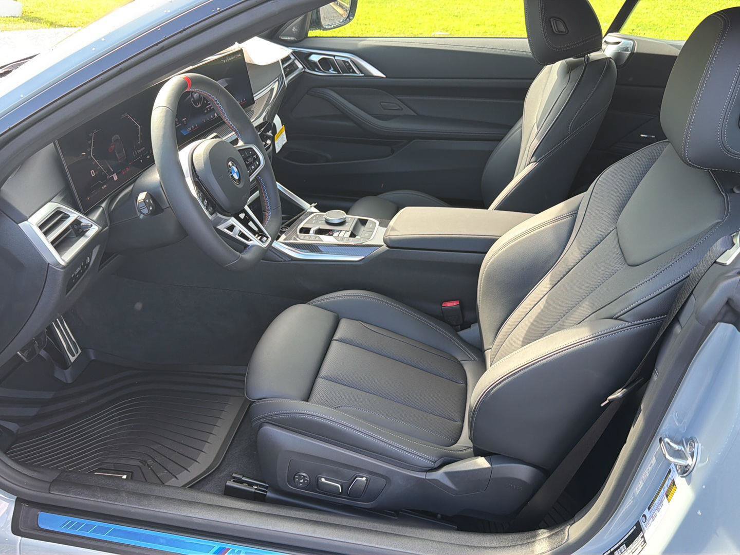 New 2027 BMW M440i Convertible w/ Premium Package RWD image 10