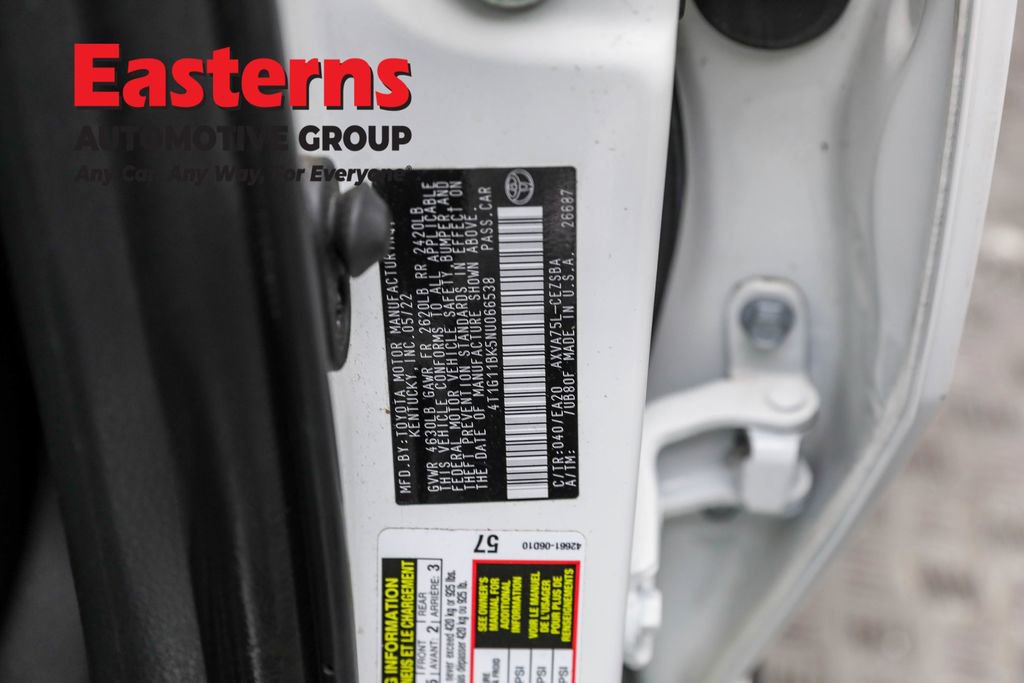 Used 2022 Toyota Camry SE image 32