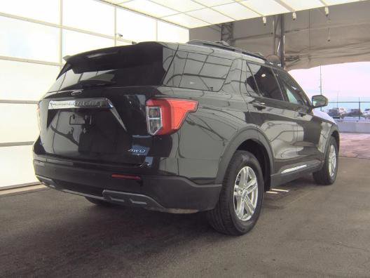 Used 2023 Ford Explorer XLT w/ Equipment Group 202A image 3