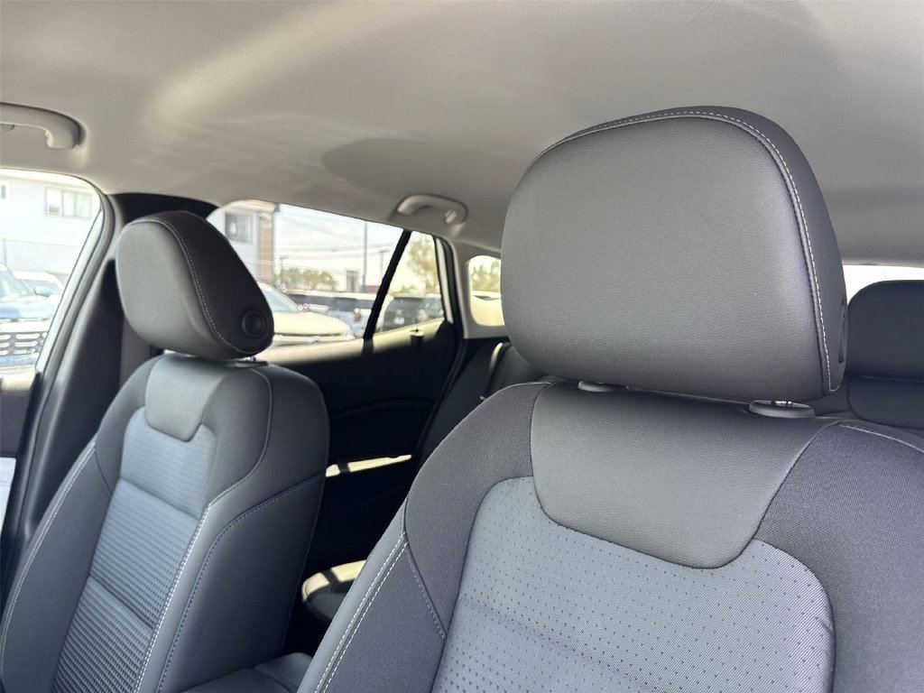 New 2026 Chevrolet Trax LT FWD image 24