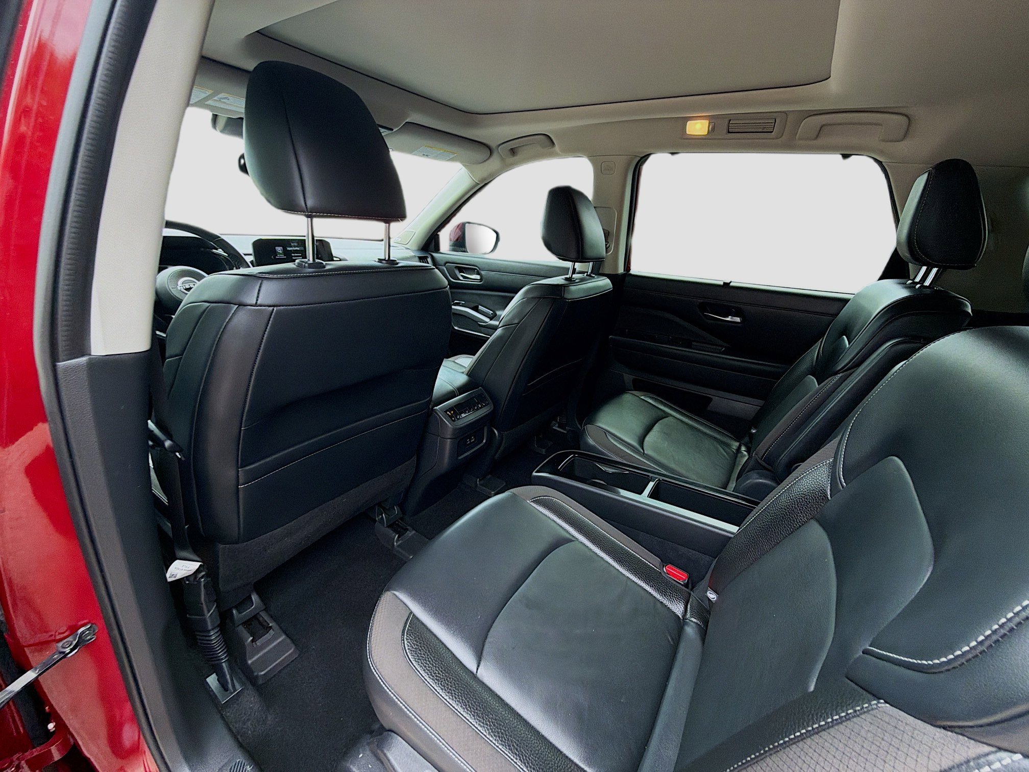Used 2022 Nissan Pathfinder SL w/ SL Premium Package FWD image 22