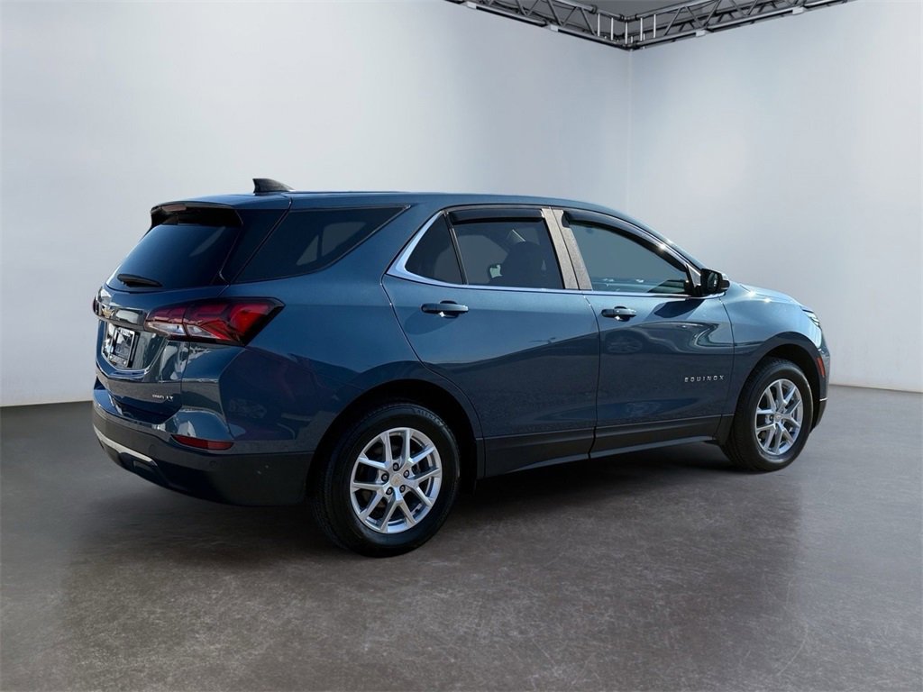 Used 2024 Chevrolet Equinox LT image 3