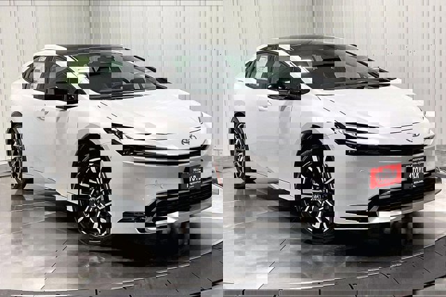 New 2026 Toyota Prius Plug-In Hybrid image 2