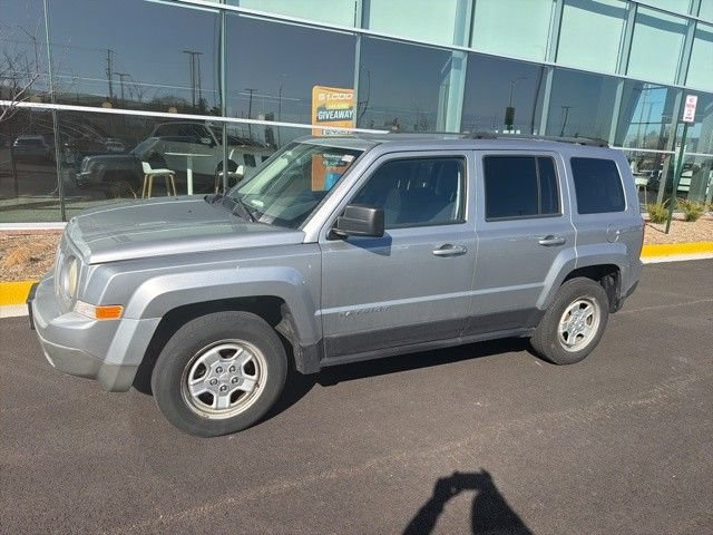 Used 2015 Jeep Patriot Sport w/ Power Value Group AWD/4WD image 20