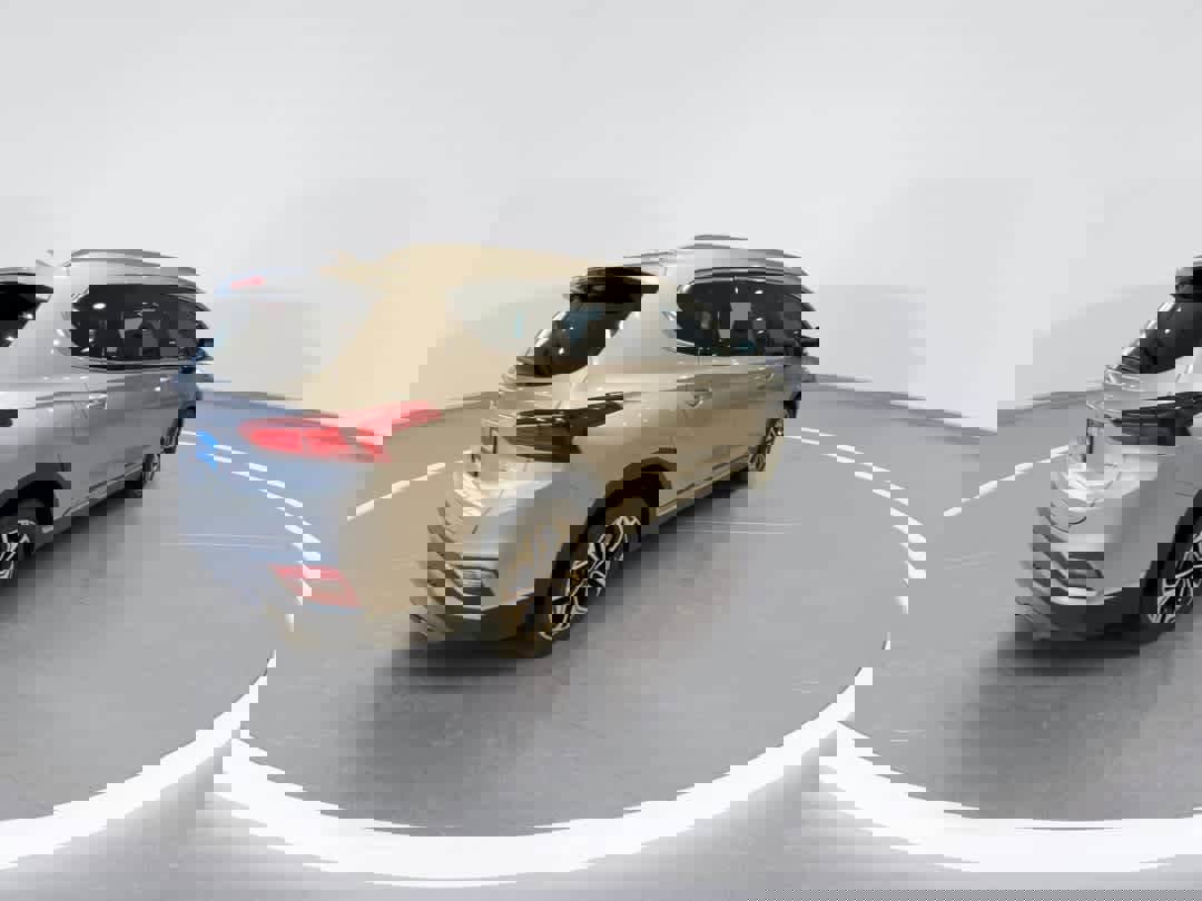 Used 2020 Hyundai Santa Fe SEL image 8