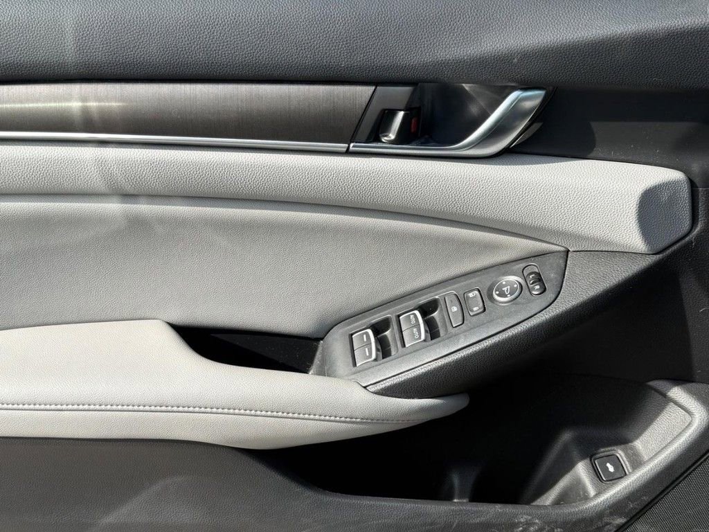 Used 2019 Honda Accord LX image 24