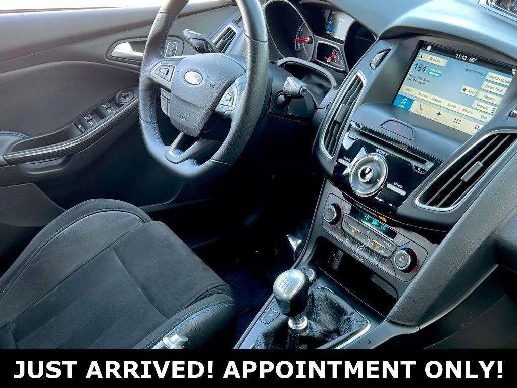 Used 2018 Ford Focus RS AWD/4WD image 33