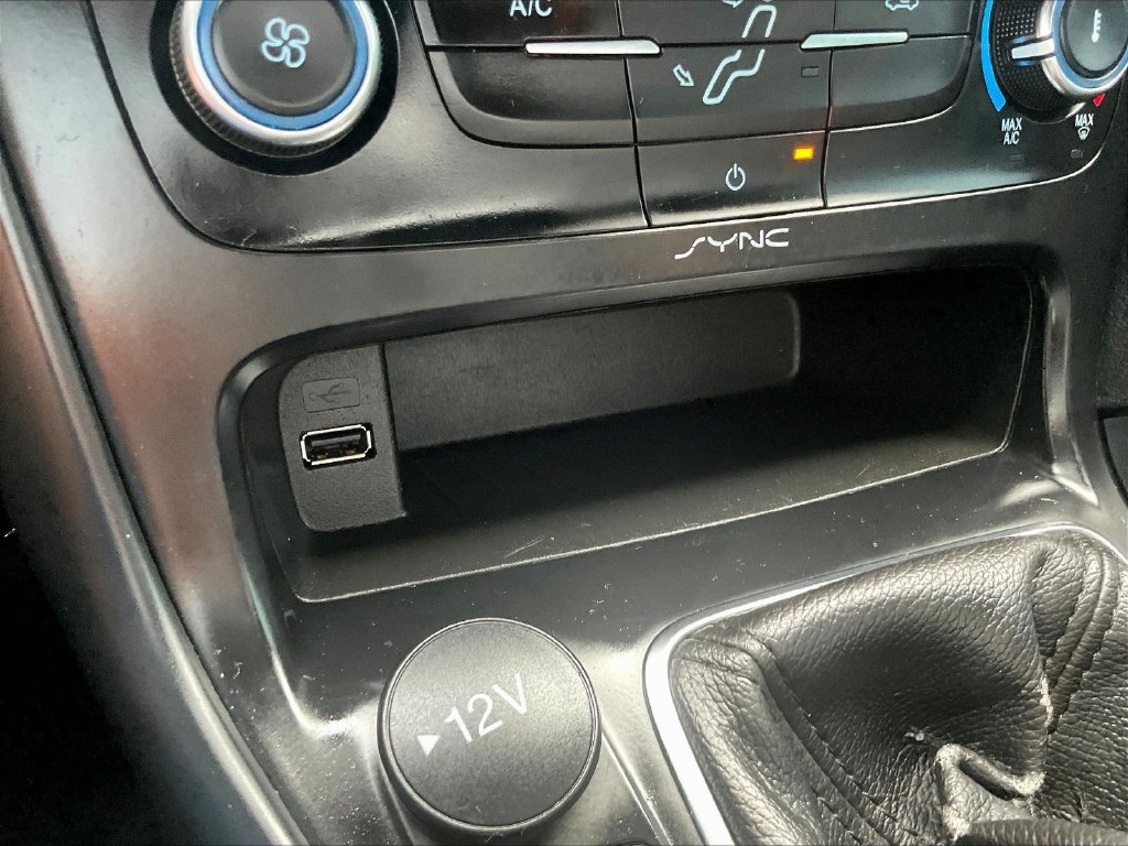 Used 2018 Ford Focus ST FWD image 16