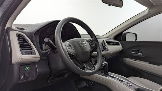Used 2020 Honda HR-V LX image 23
