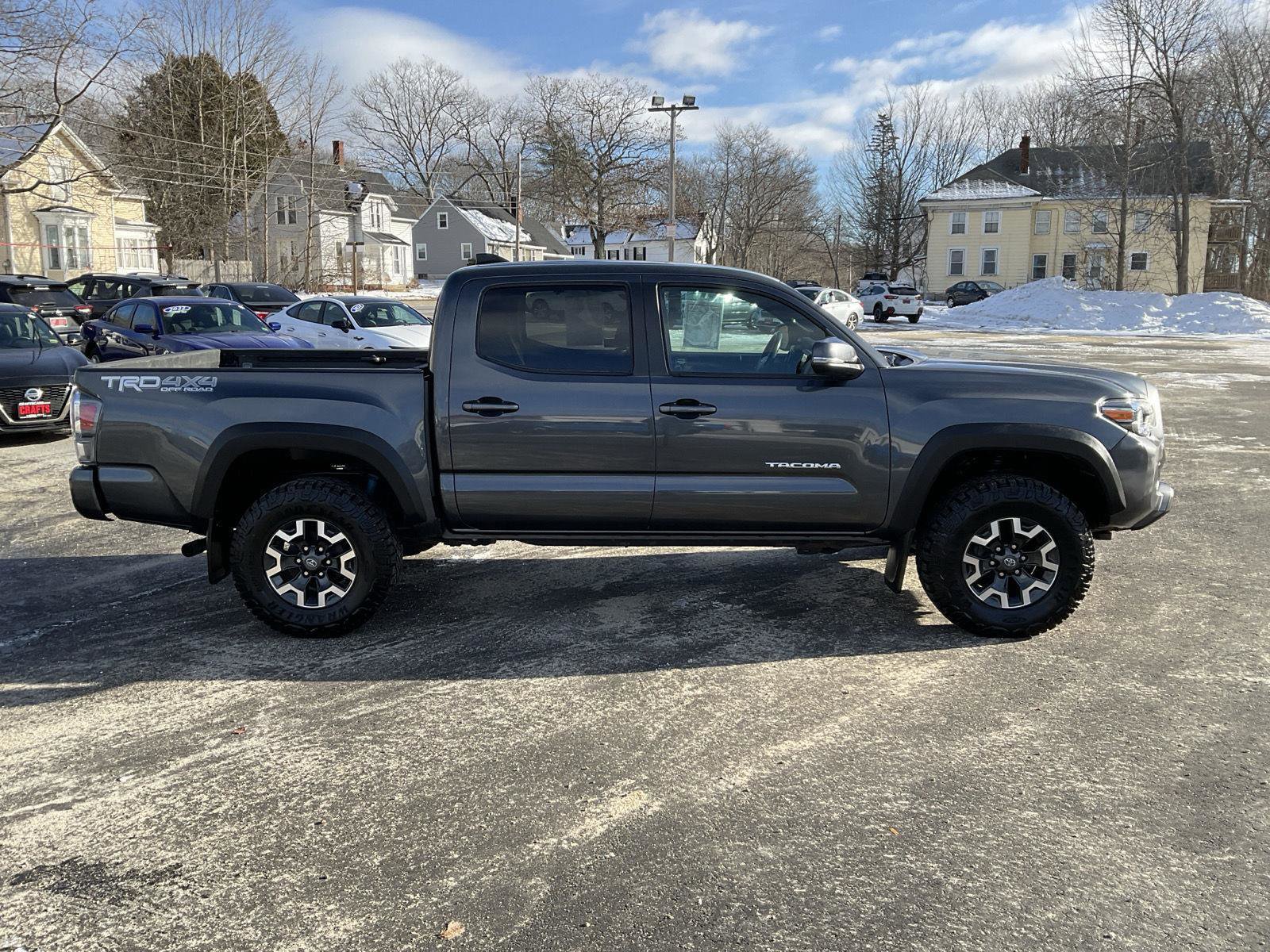 Used 2021 Toyota Tacoma TRD Off-Road w/ Technology Package image 4