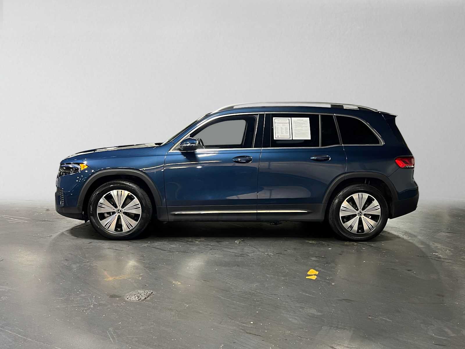 Used 2023 Mercedes-Benz EQB 250+ image 6