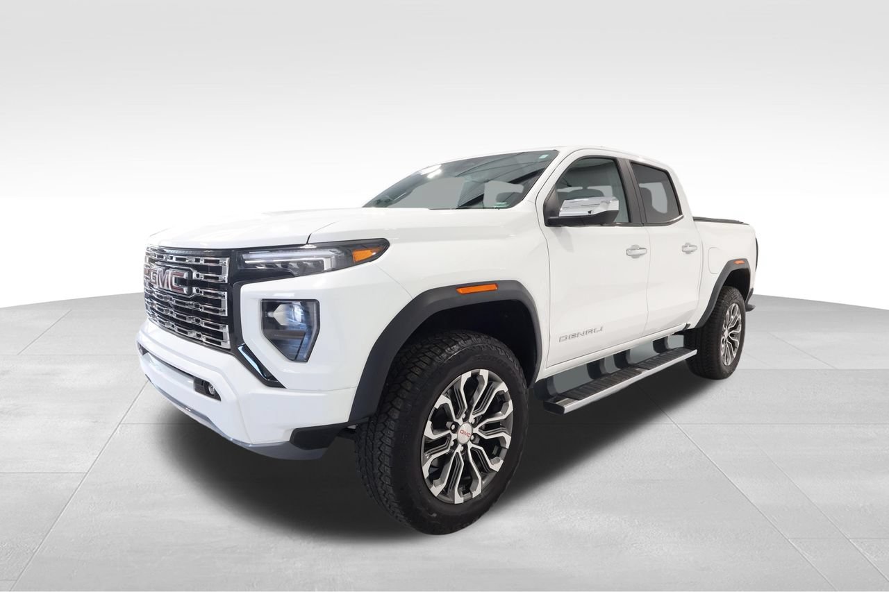 Certified 2026 GMC Canyon Denali AWD/4WD image 8