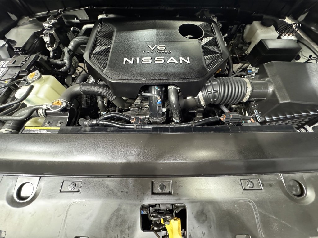 Certified 2025 Nissan Armada PRO-4X image 34