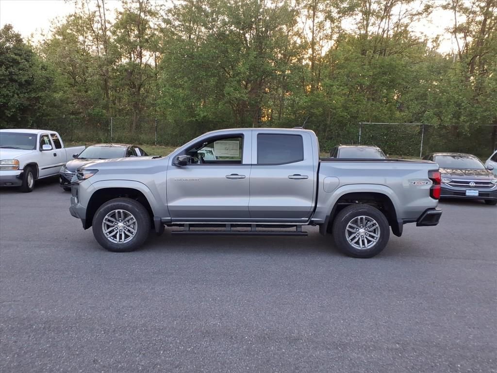 New 2026 Chevrolet Colorado LT w/ LT Convenience Package AWD/4WD image 6