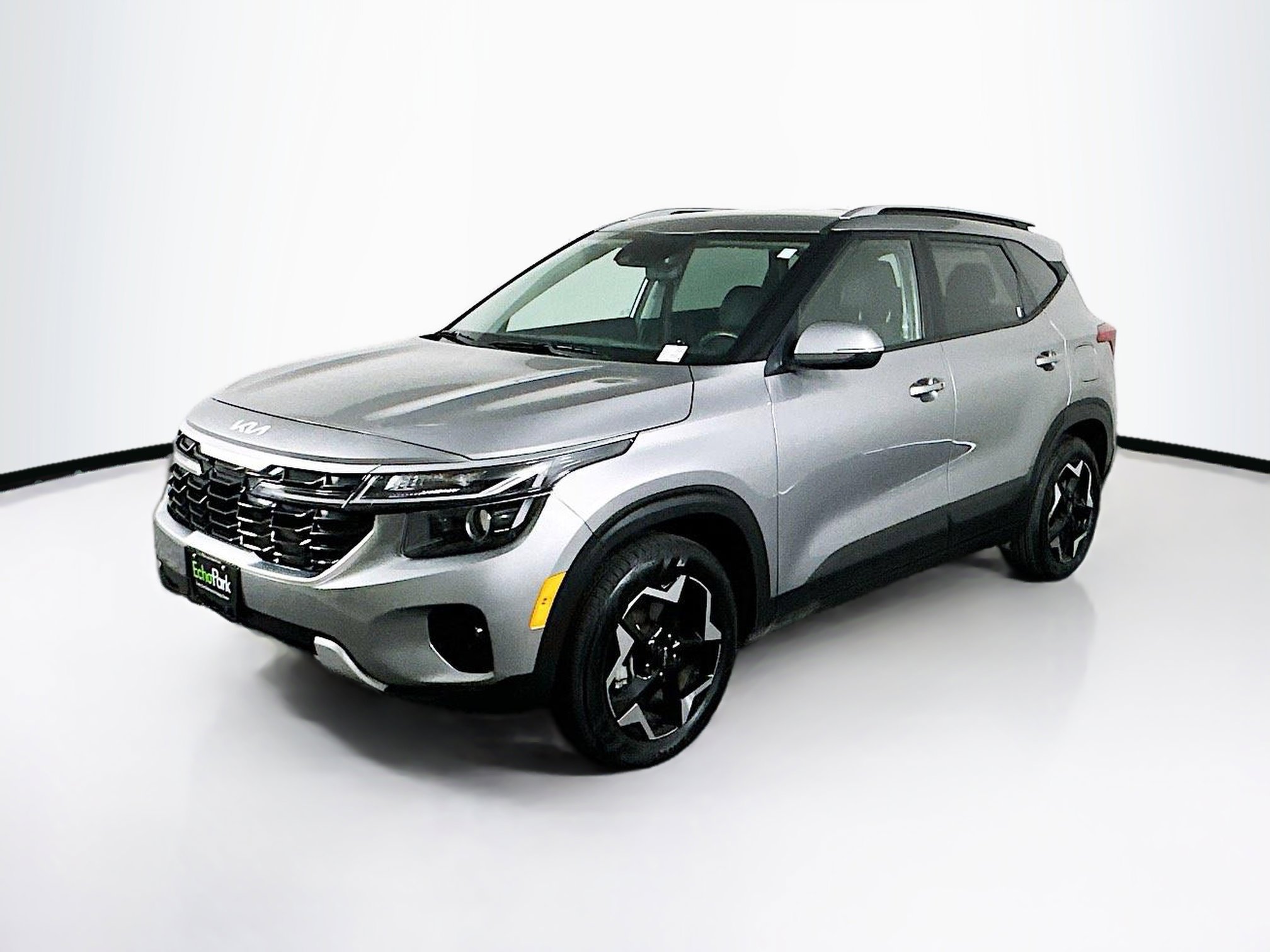 Used 2025 Kia Seltos S image 3