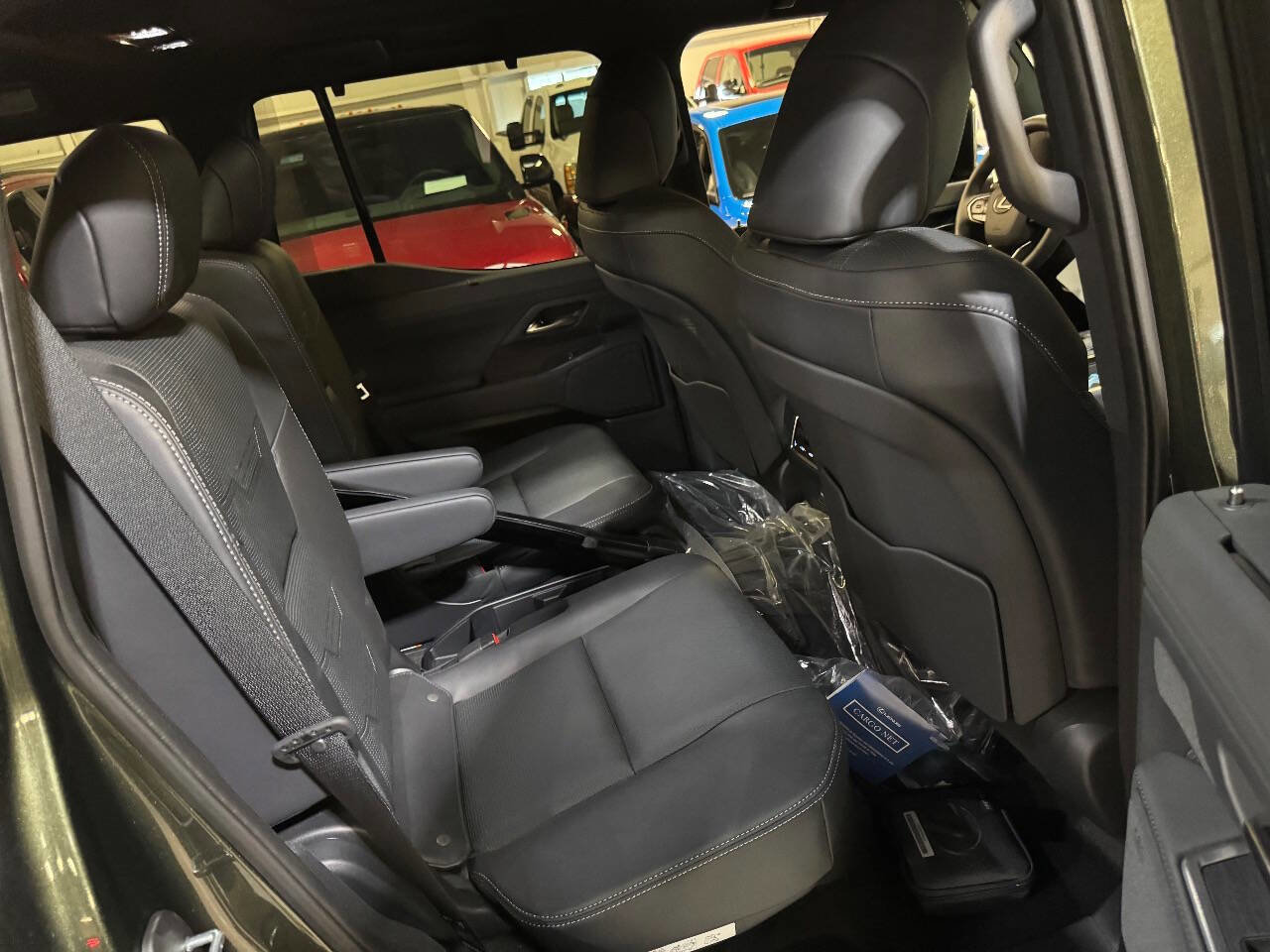 Used 2025 Lexus GX 550 w/ Accessory Package (2T) AWD/4WD image 10