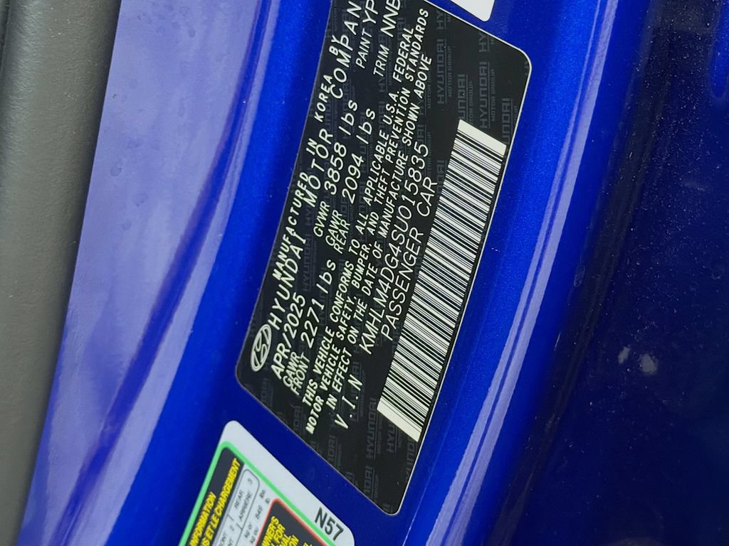 Used 2025 Hyundai Elantra Sport FWD image 31